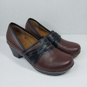 Thom McAn Women's 8.5 M Casper Brown and Black Leather Comfort Clogs Shoes